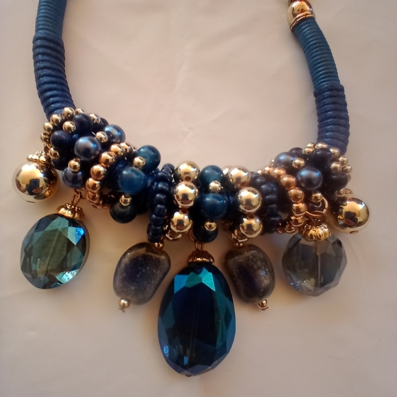 Traci Lynn Crystal gemstone & Pearl rope bib statement necklace! - Picture 4 of 7